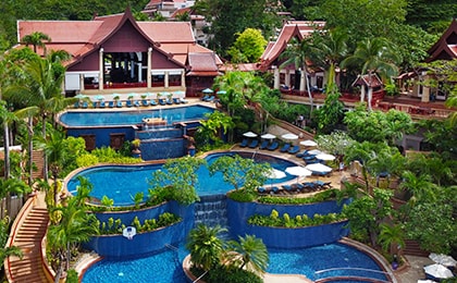 Территория отеля Novotel Phuket Resort на пляже Патонг